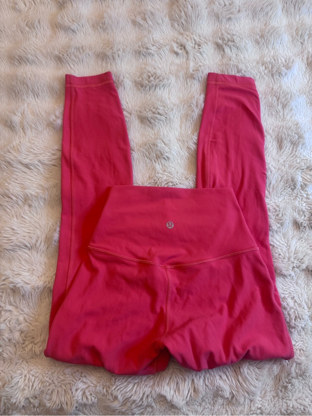 Lululemon Align High-Rise Pant 25"
Pale Raspberry - Picture 2 of 6